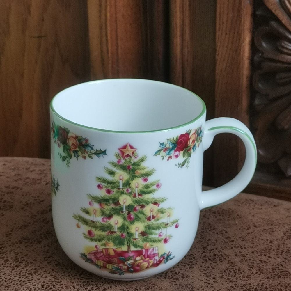 Royal Albert Festive Mug with Christmas Tree Design - White and Green